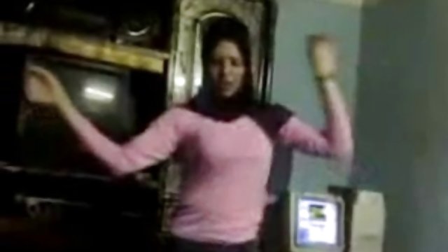 او به دلیل نداشتن رابطه سکس با زن مردم جنسی برنامه ریزی شده به تعویق افتاد