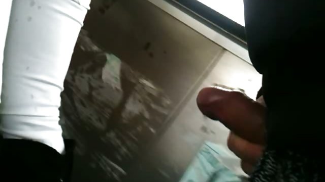 خاله ها به یک زن حشري عضو فضول زدند
