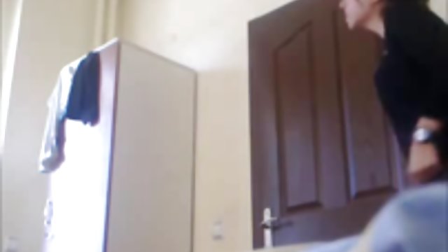 لب به زن میانسال سکسی لب
