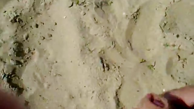 گربه های فریم شده زیر عکسهای سکسی زنهای سن بالا یک جریان آب گرم