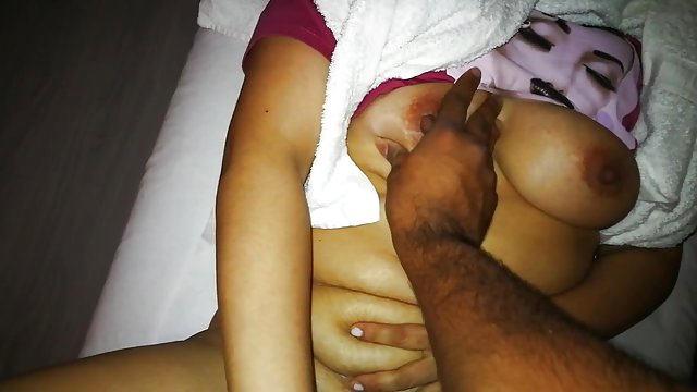 از پوست برای پورنو دعوت شده زن میانسال سکسی بود